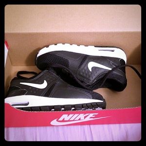 Nike air max zero essential TD.